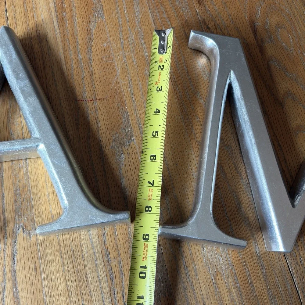 RESTORATION HARDWARE 9